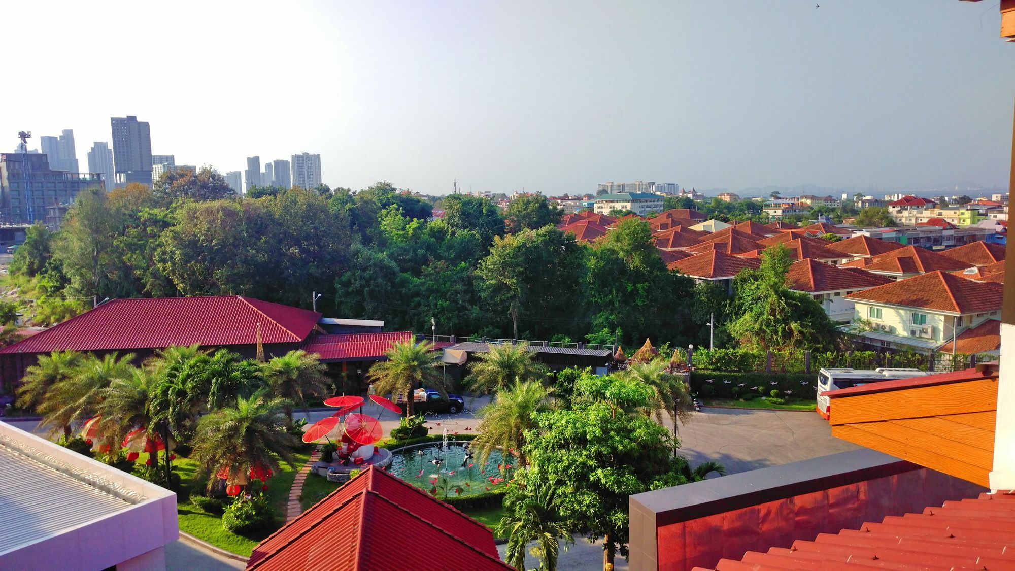 โรงแรมมาเบิล การ์เดนวิว พัทยา Pattaya ภายนอก รูปภาพ